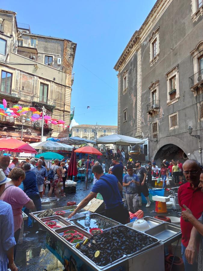 La Mansarda Di Ninni Catânia Exterior foto